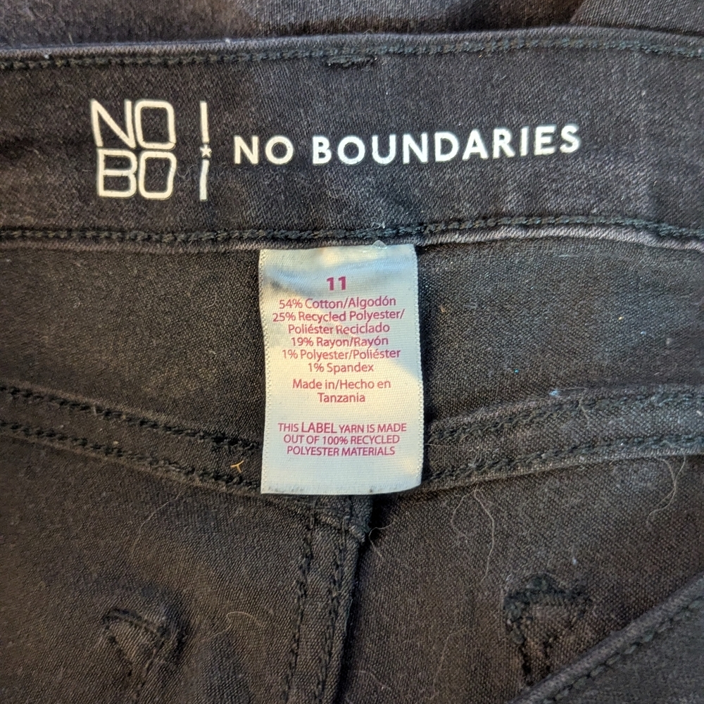 No Boundaries Black Jeans - Picture 3 of 3